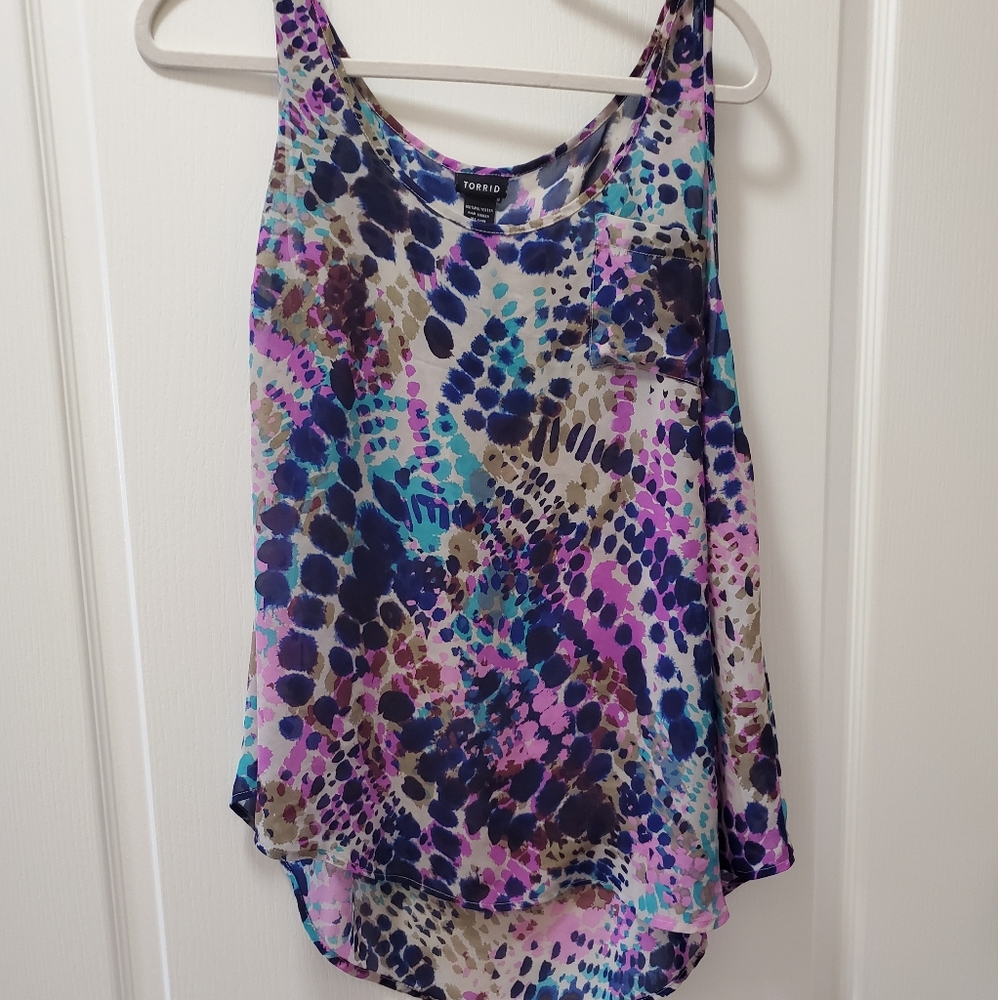 Torrid tank size 2